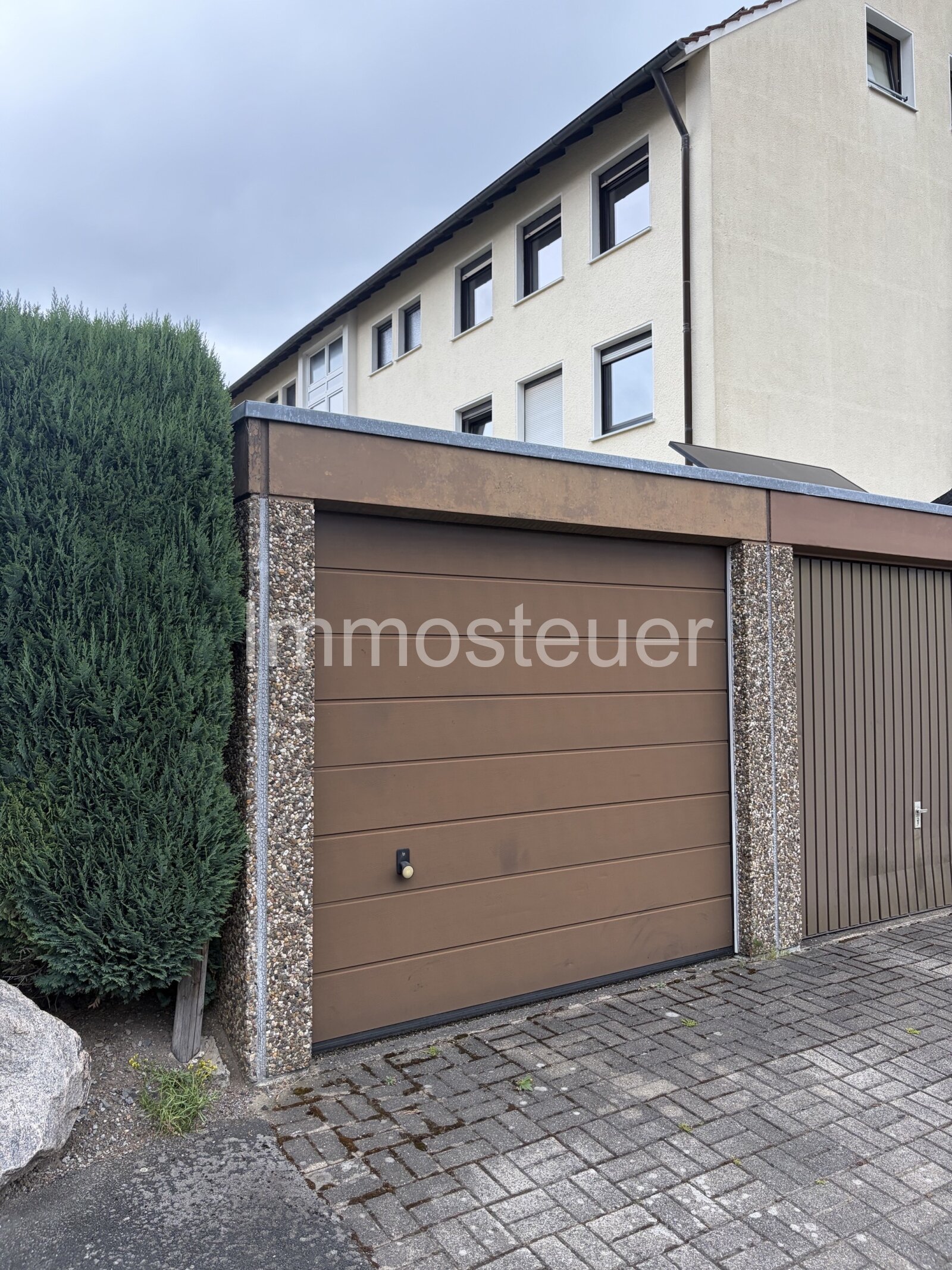Garage Garage